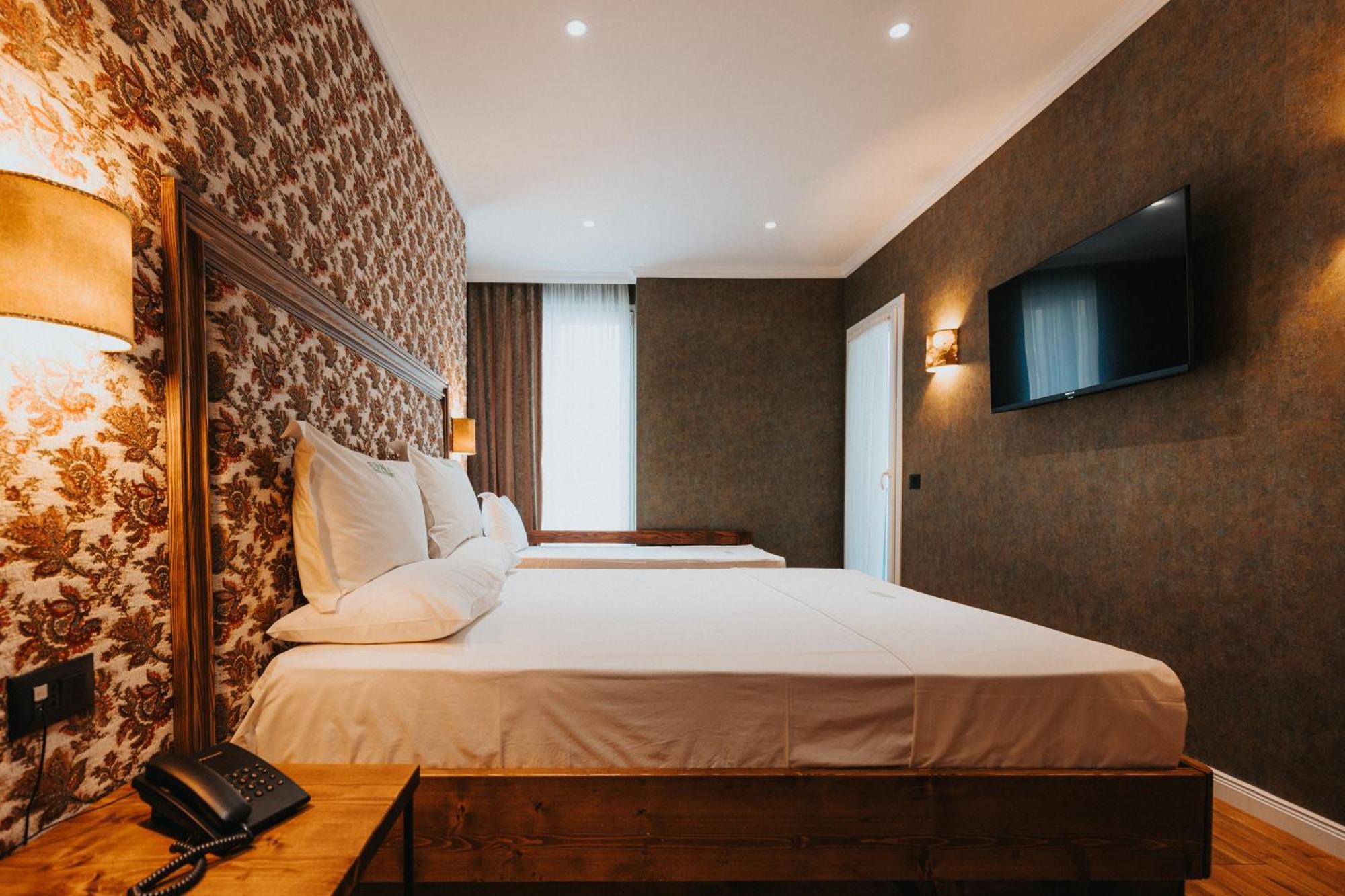 Ledina Hotel Orikum Extérieur photo